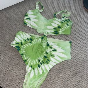 Knot bathing suit